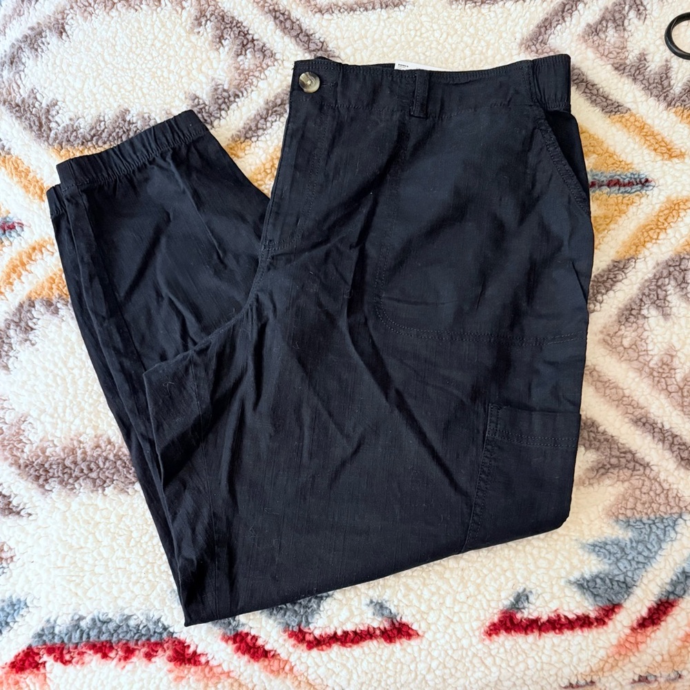 Sonoma Women’s Black Cargo Pants